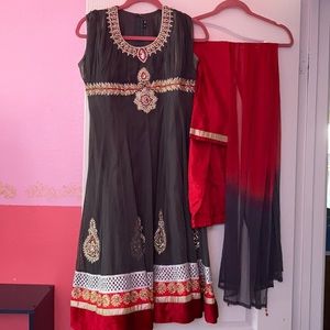 Indian churidar kurta/ Anarkali size 34